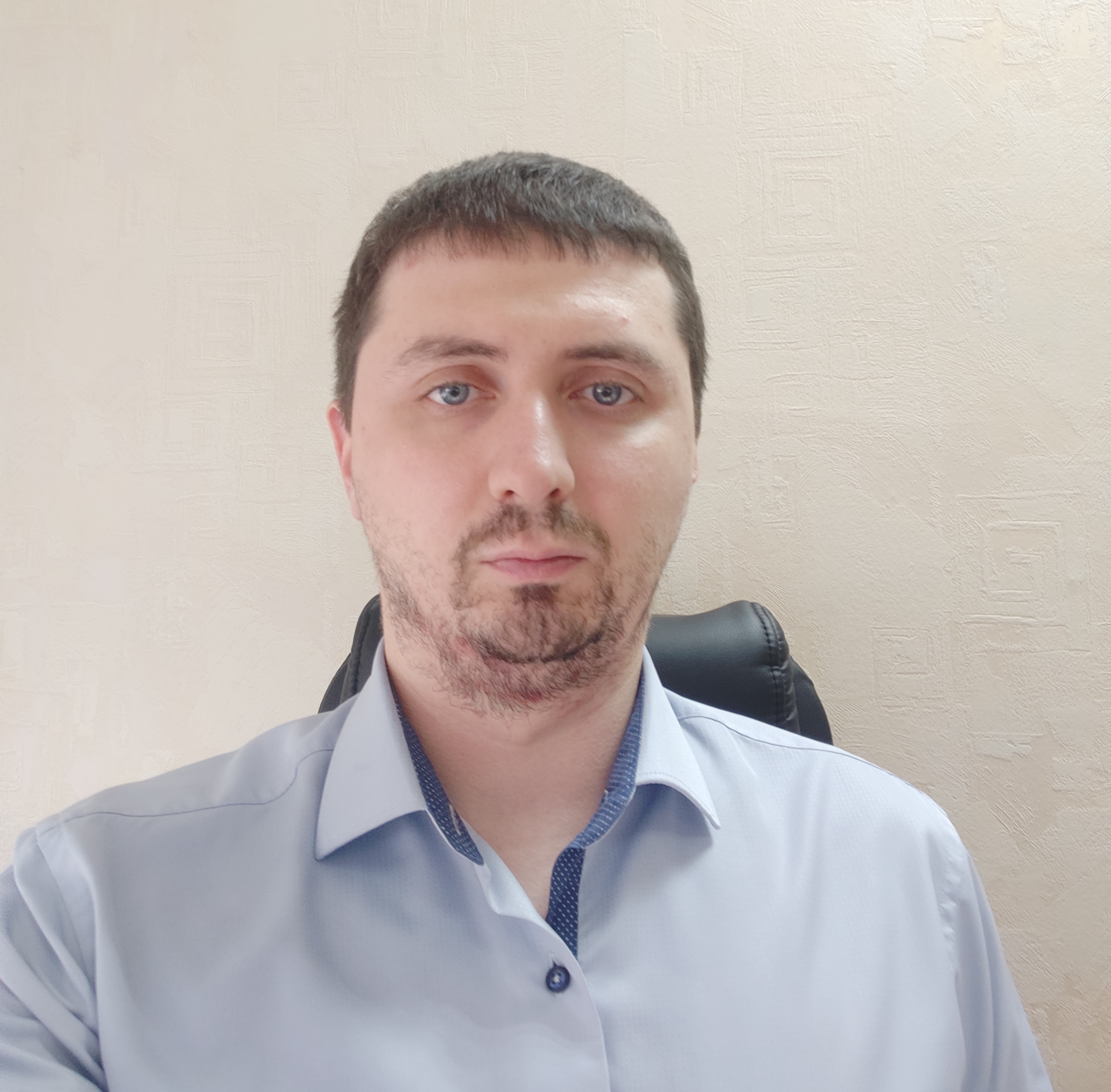 Дрязгов Юрий Евгеньевич член правления